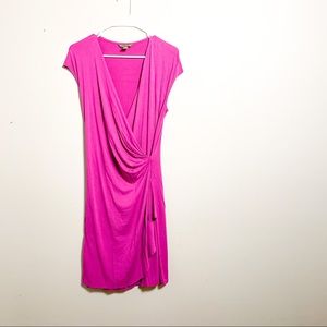 🥥3/$25 SALE🥥 Tommy Bahama Magenta Dress Small